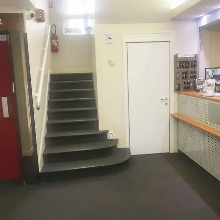 Logis Du Chateau 3* Caen