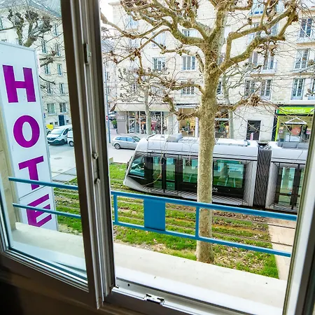 Logis Du Chateau 3* קאין