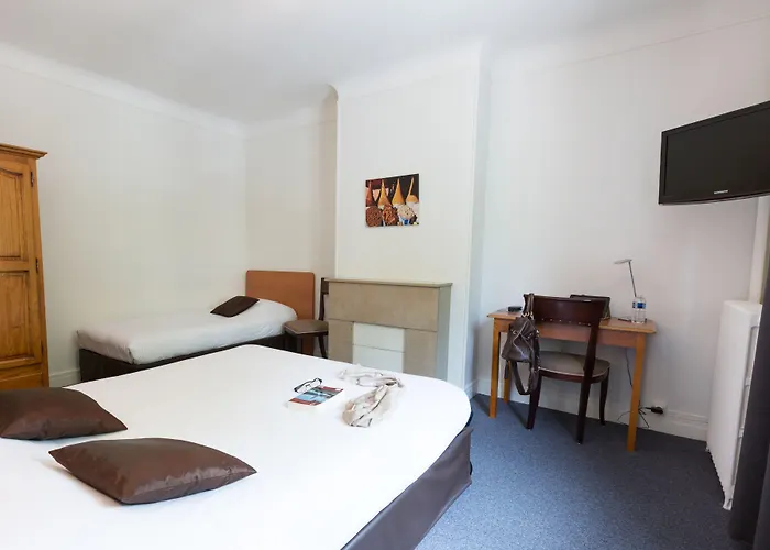 Logis Du Chateau Hotel Caen