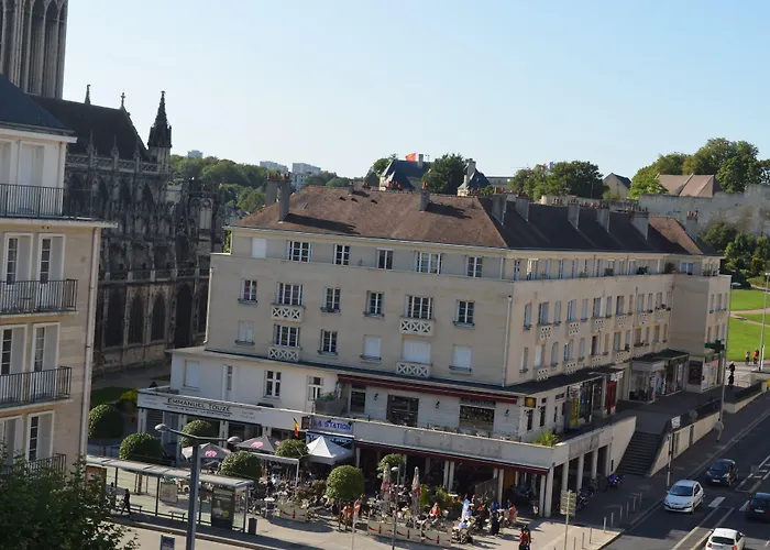 Logis Du Chateau 3* 凯恩