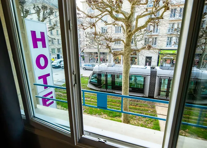 Logis Du Chateau 3* 凯恩